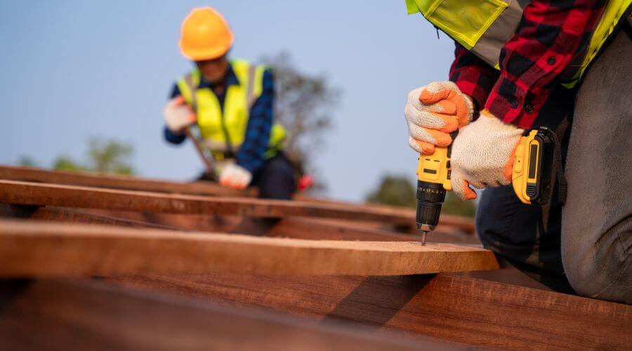 Professional Flat Roofing Installation in Long Island, ME